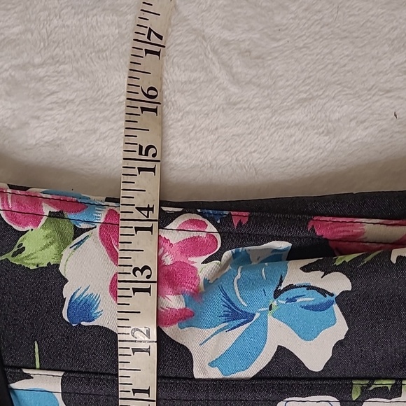 Bustier, with boning, size can be altered with tie ribbon - Picture 6 of 9